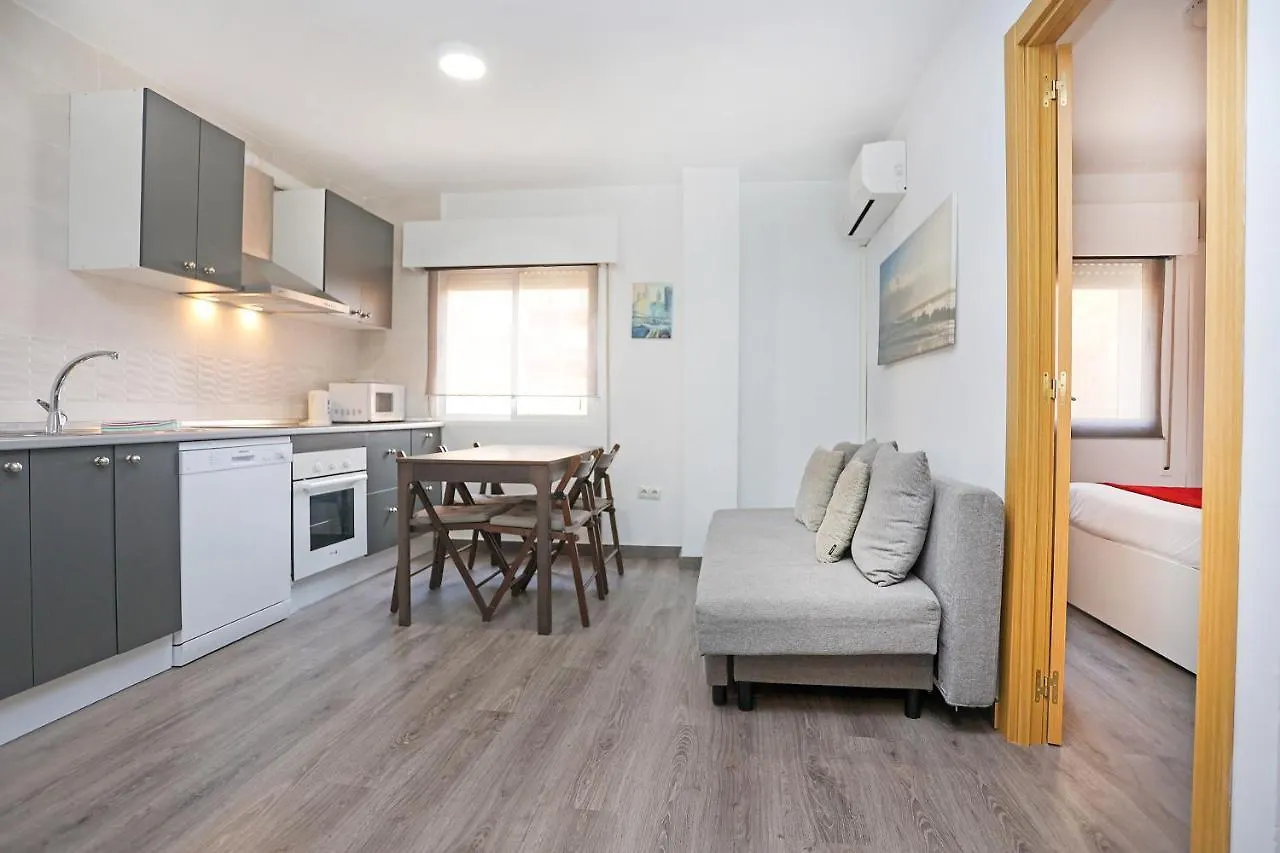 Holidays2Malaga Capulino Apartments - Huelin Area & 300 Mts From Beach إسبانيا