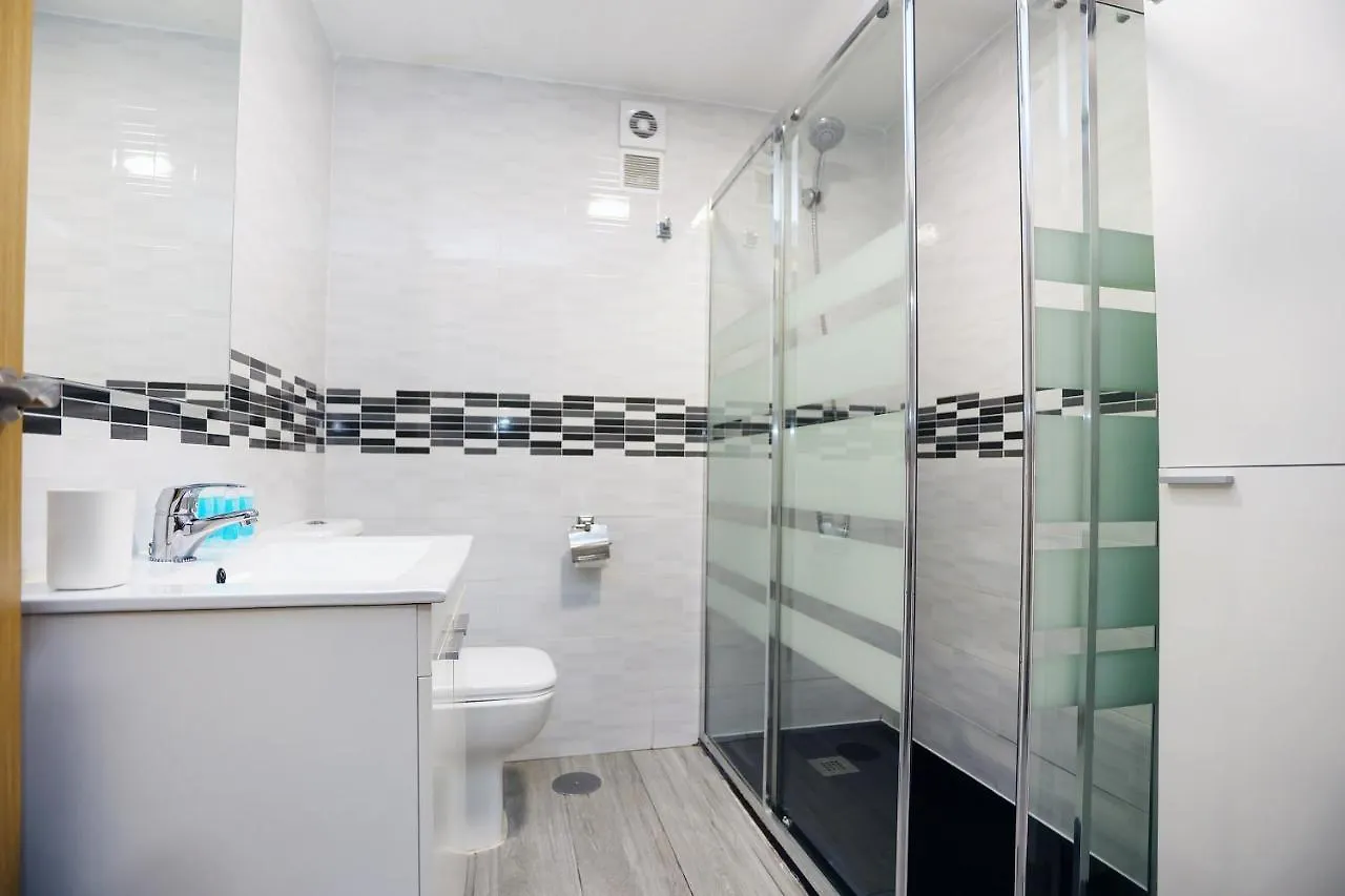Holidays2Malaga Capulino Apartments - Huelin Area & 300 Mts From Beach Malaga